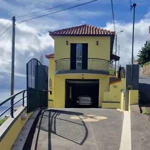https://casa-sousa.madeira-islandshotels.com