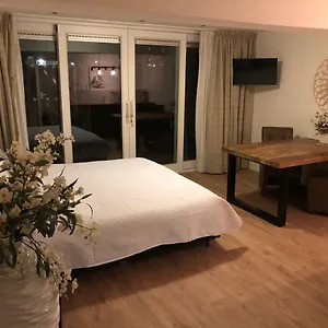 Garden Room&economy Ámsterdam